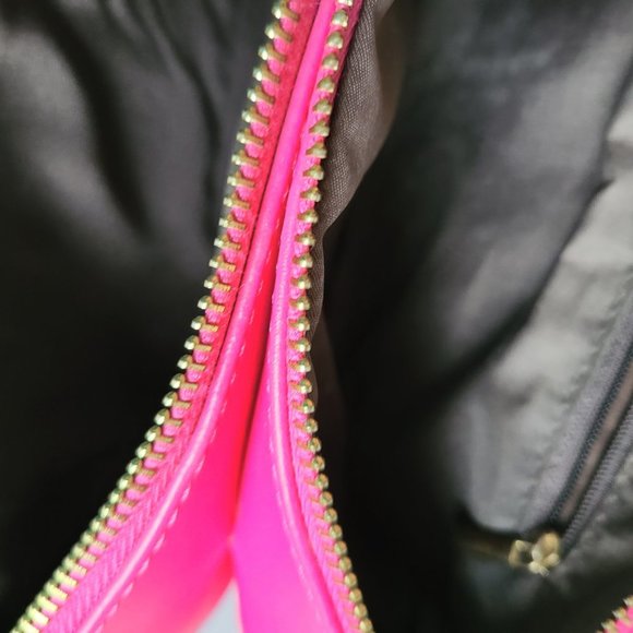 Hot Pink Multi-Compartment Purse - Picture 6 of 6